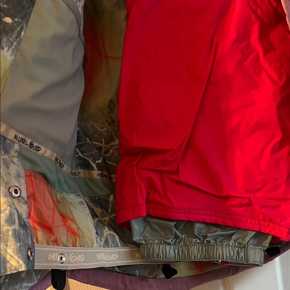 Nike Pink Ski & Snow Jacket with pants - Picture 3 of 5